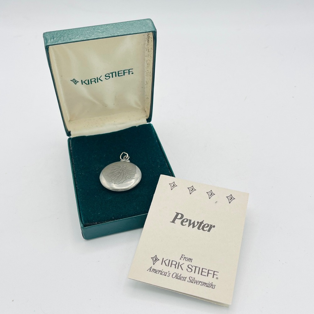 Kirk Stieff Pewter Holly Berry Pendant Necklace Charm Vintage Christmas Holiday